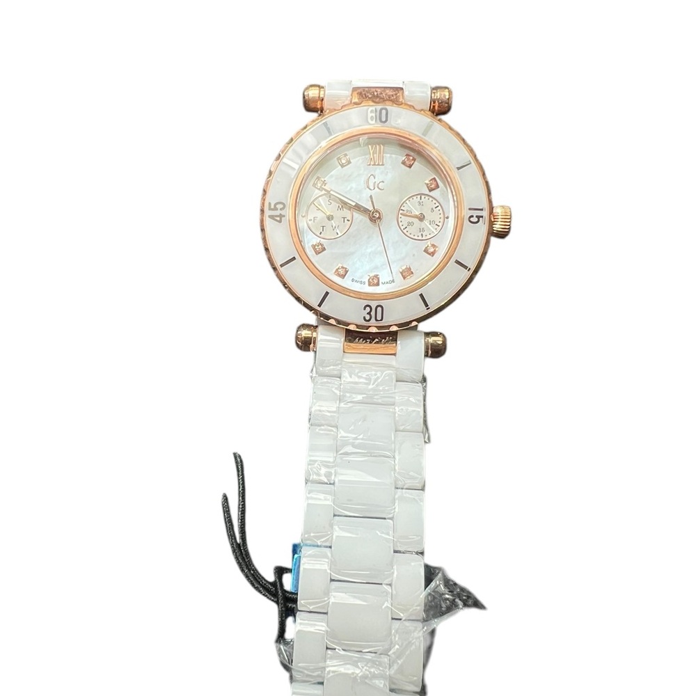 GUESS COLLECTION Women's Swiss made white Ceramic Watch diamond  RosegoX46104l1S